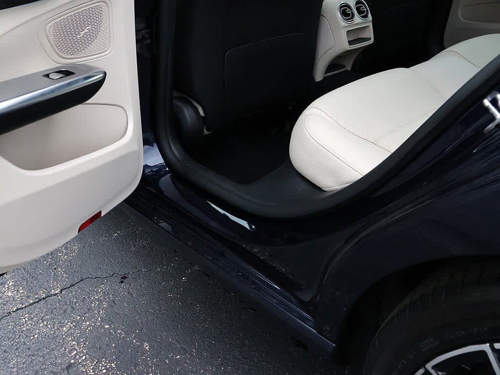 Used 2023 Lunar Blue Metallic Mercedes-Benz C 300 image 24