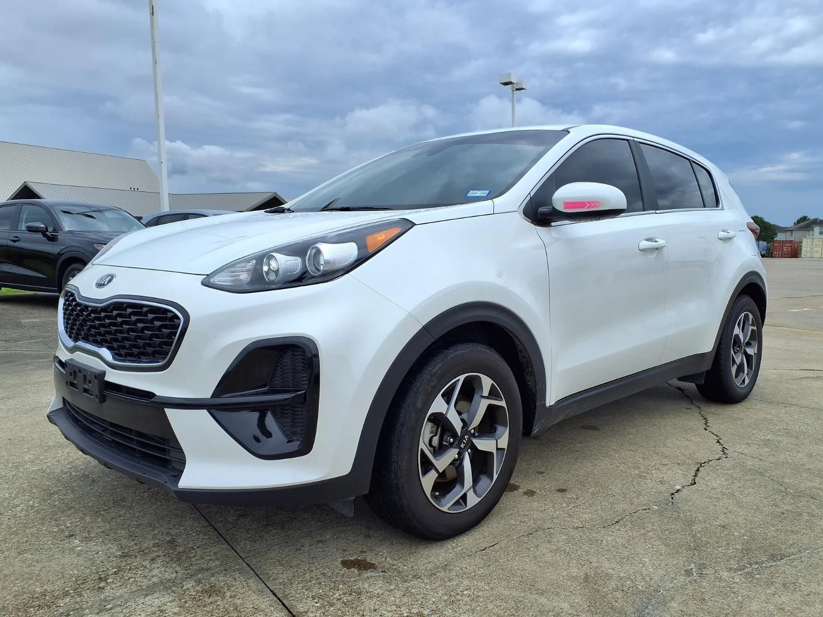 Used 2021 White Kia LX image 5