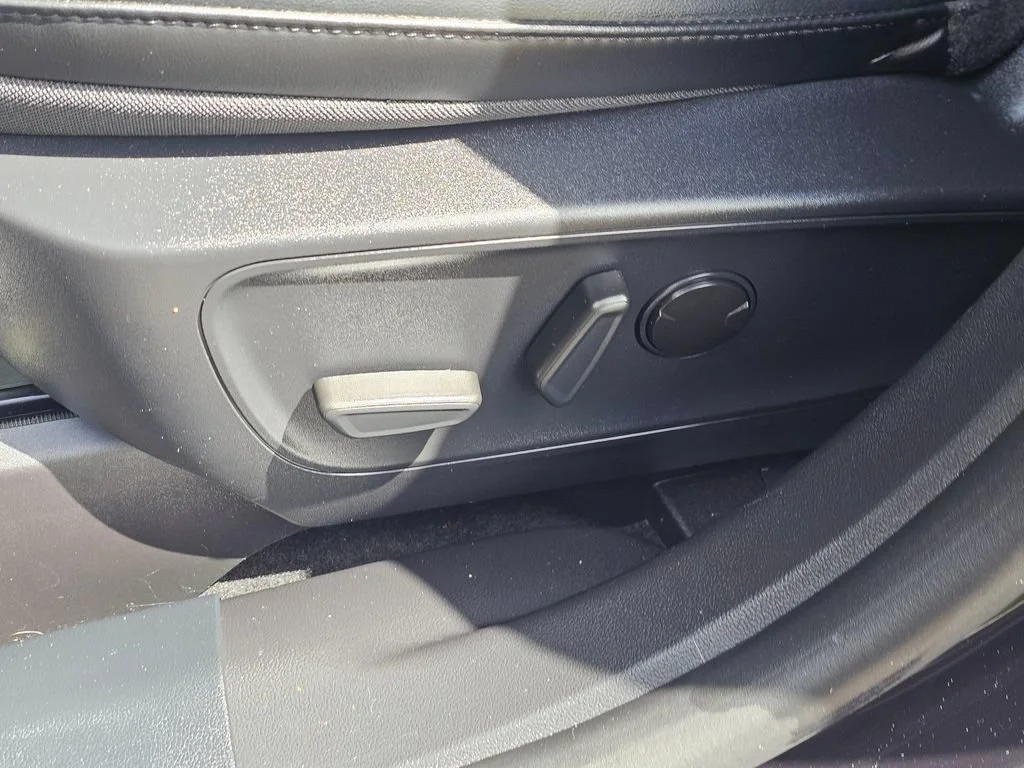 Used 2025  Ford ST-Line Select image 22