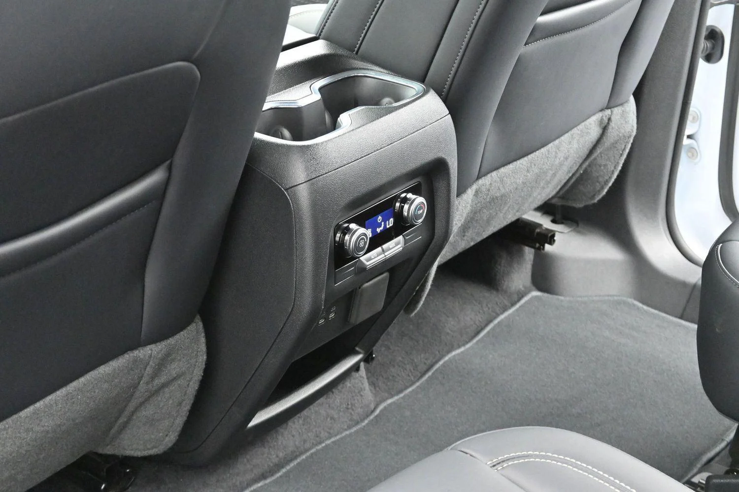 Used 2026 Summit White GMC Elevation image 30