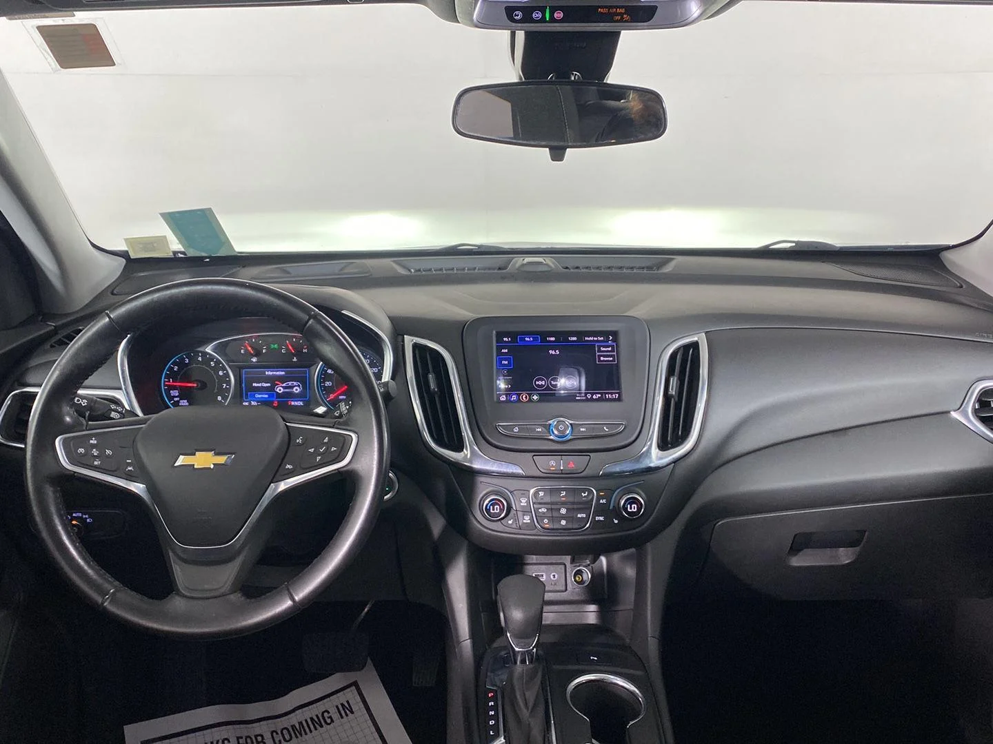 Used 2022 Mosaic Black Metallic Chevrolet LT image 17
