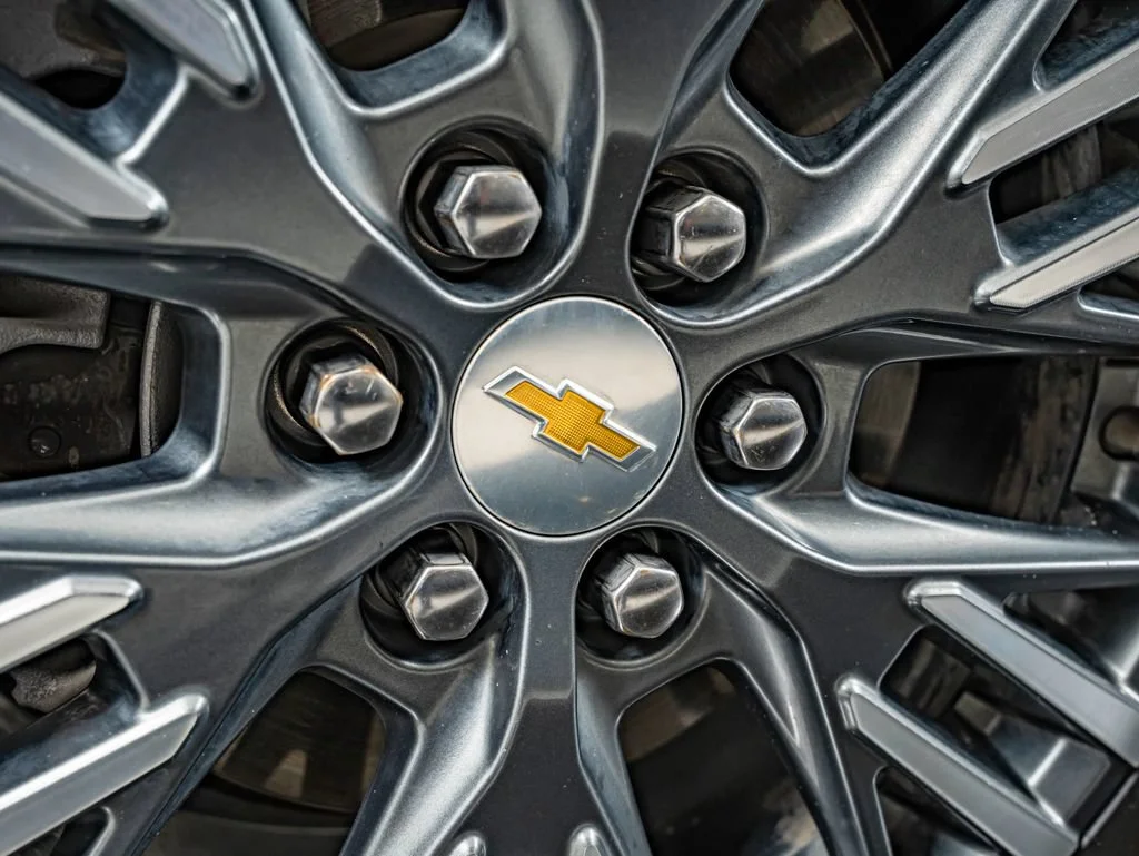 Used 2024 Summit White Chevrolet LS image 11