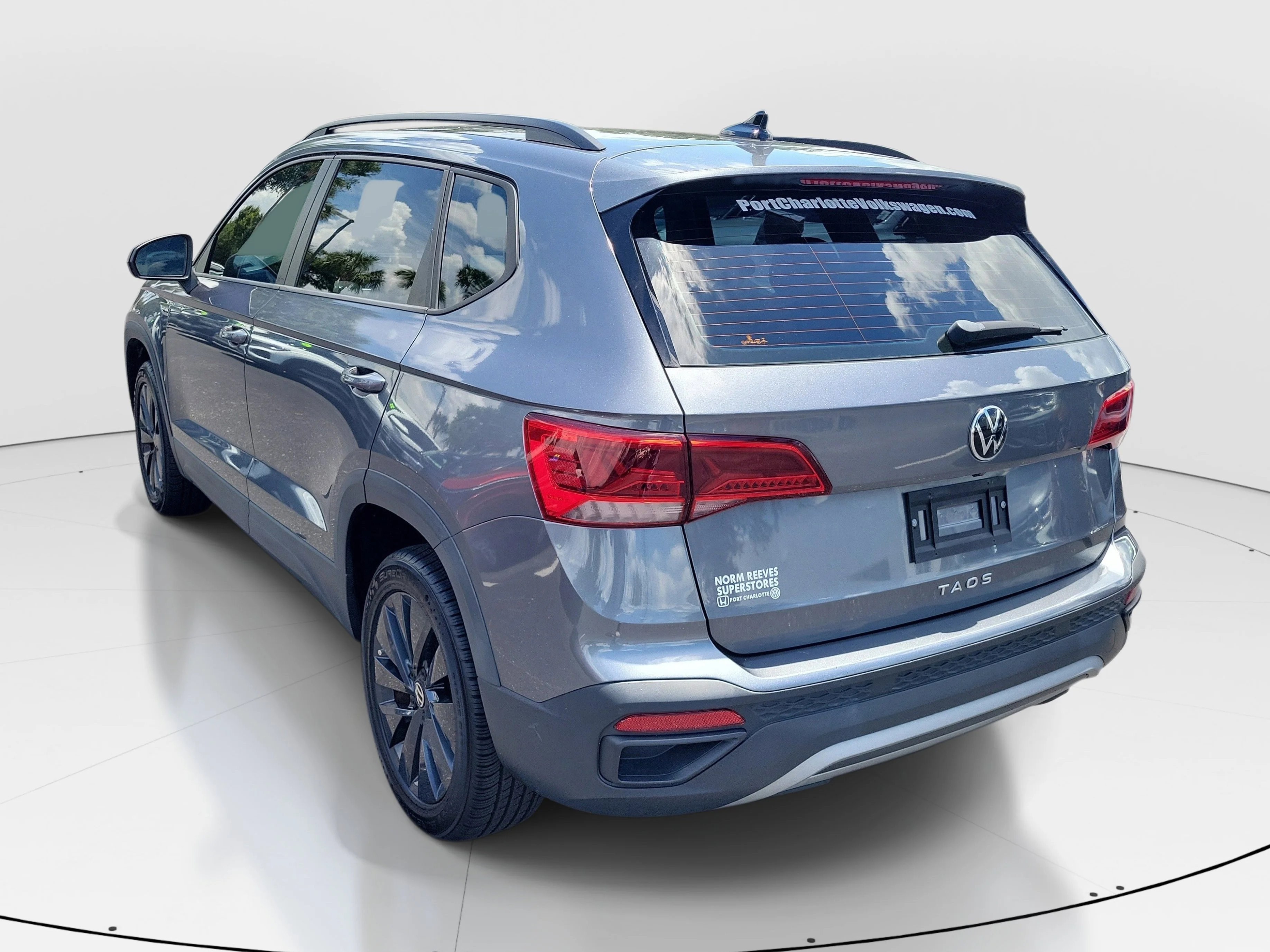 Used 2022 Gray Volkswagen 1.5T S image 30