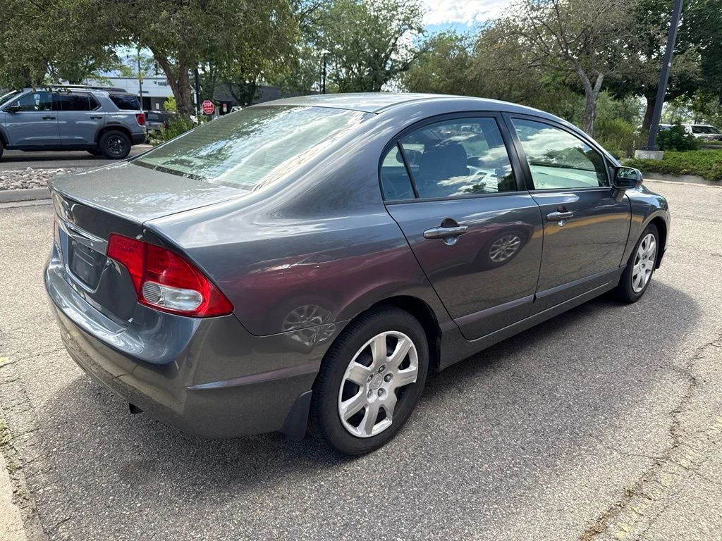 Used 2009  Honda LX image 2