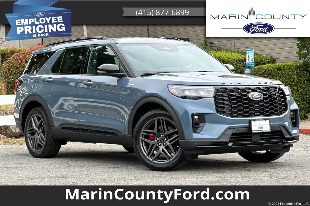 2026 Ford Explorer ST-LINE RWD's photo