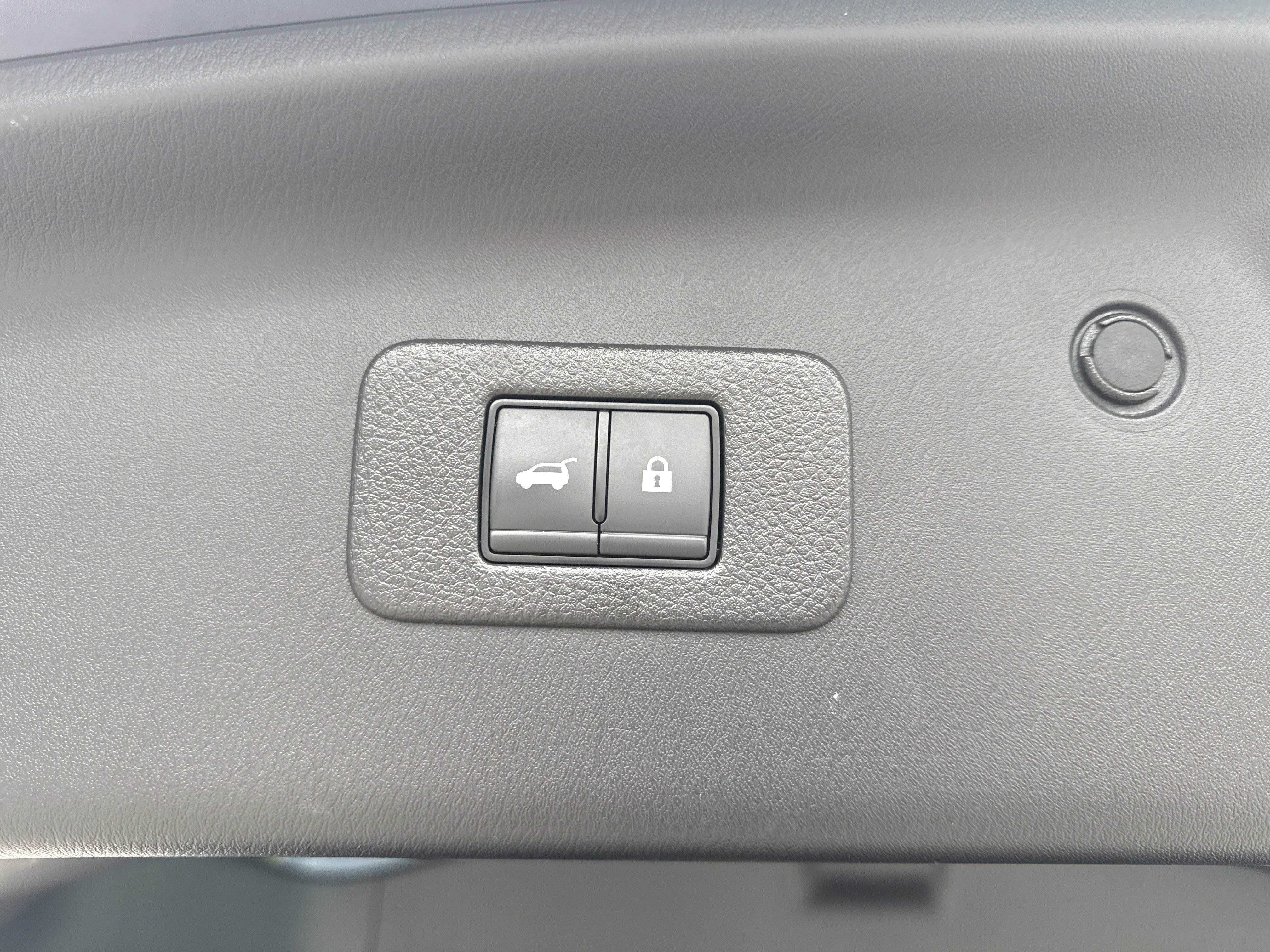 Used 2023 Hermosa Blue Pearl Nissan Platinum image 21