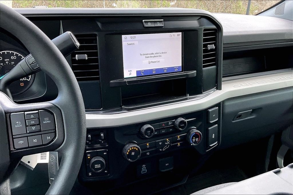 New 2026 Ford Super Duty F-250 XL 4D Crew Cab