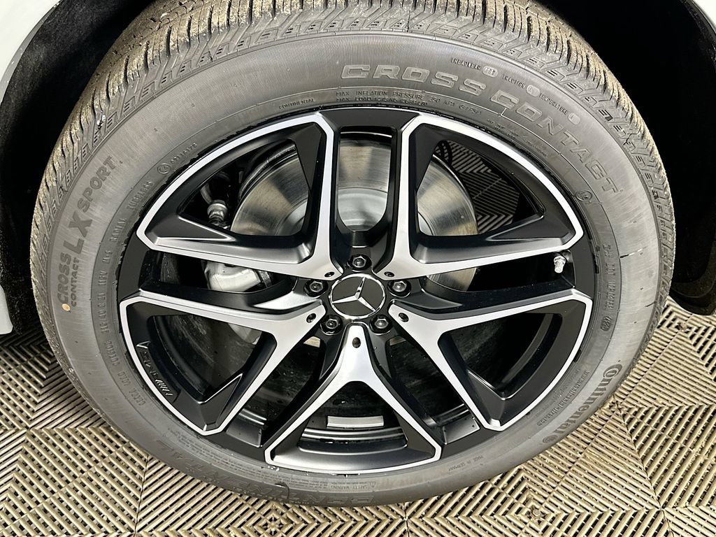 New 2026 MANUFAKTUR Alpine Grey Mercedes-Benz GLE 53 AMG® image 63