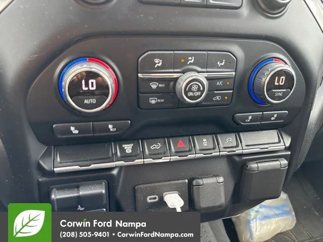Used 2021 Silver Chevrolet LT image 17