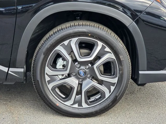 New 2026 CRYSTAL BLACK SILICA Subaru Limited 7-Passenger image 8