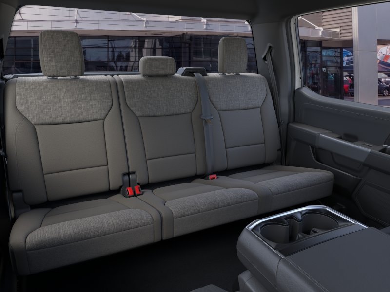 New 2026 Oxford White Ford XLT image 11