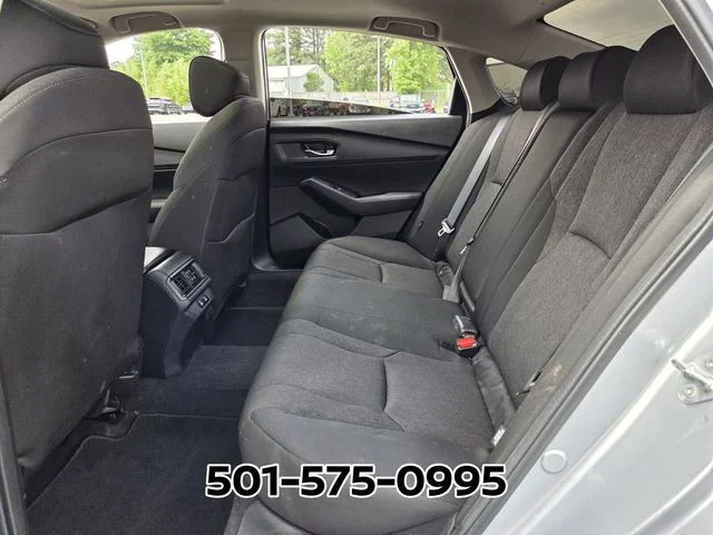 Used 2025  Honda SE image 13