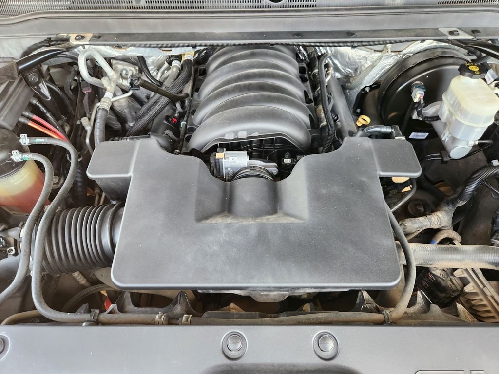 Used 2017 Quicksilver Metallic GMC SLE image 33