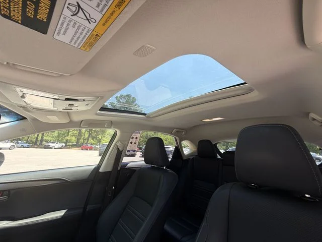 Used 2018 Silver Lexus 300h image 22