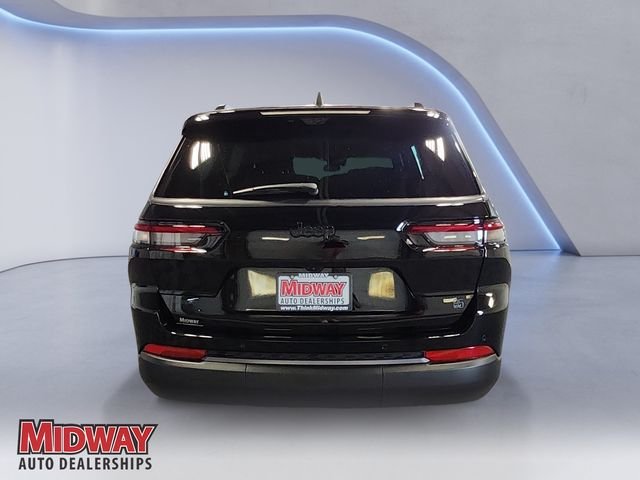 New 2026 Diamond Black Crystal Pearl-Coat Exterior Paint Jeep  image 4