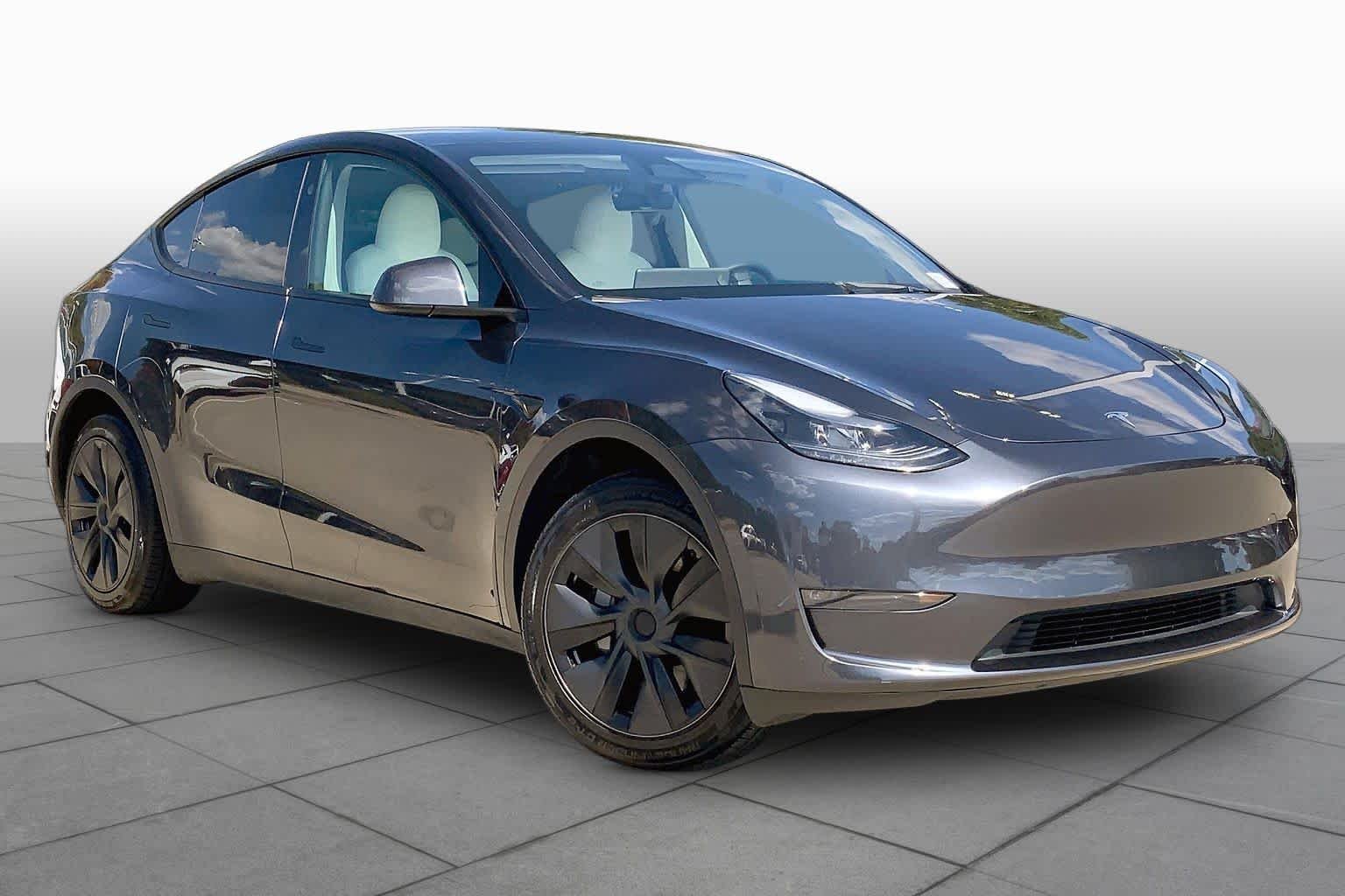 Used 2025 Tesla Model Y Long Range with VIN 7SAYGDEE5SA343336 for sale in Rock Hill, SC