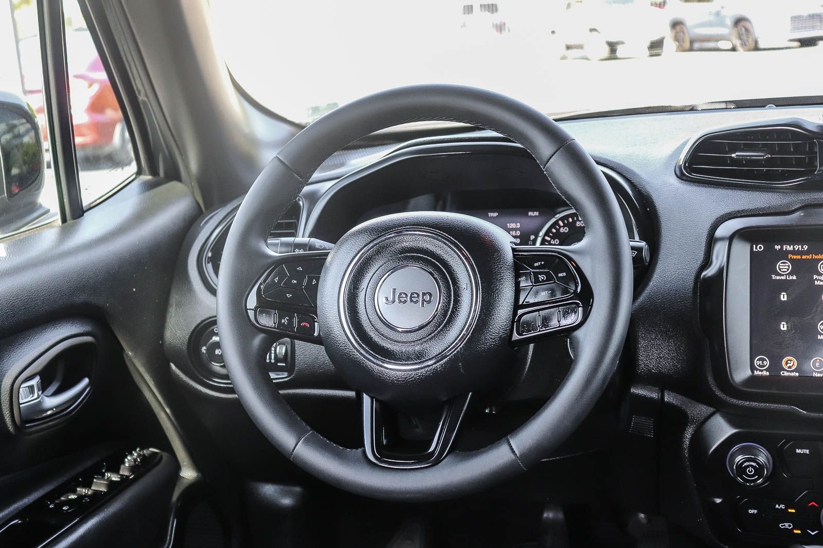Used 2022 Graphite Gray Jeep Altitude image 18