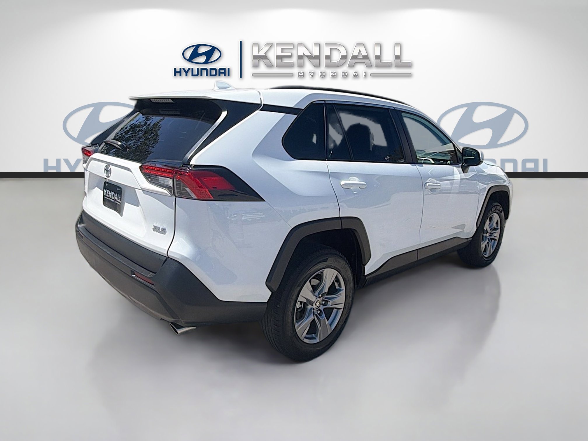 Used 2024 Ice Toyota XLE image 6