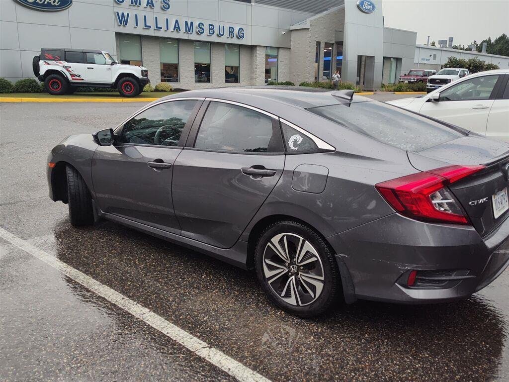 Used 2016 Modern Steel Metallic Honda EX-T image 3