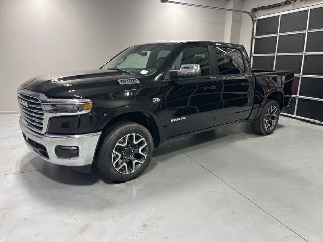 New 2026 Diamond Black Crystal Pearl-Coat Exterior Paint RAM Laramie image 3