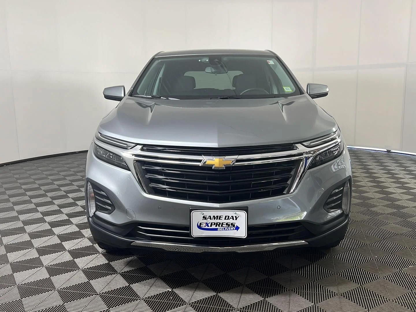 Used 2024 Sterling Gray Metallic Chevrolet LT image 20