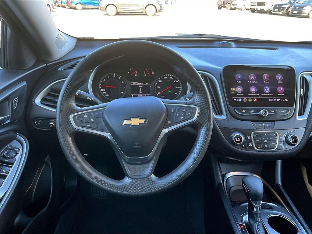 Used 2022 Gray Chevrolet LT image 16