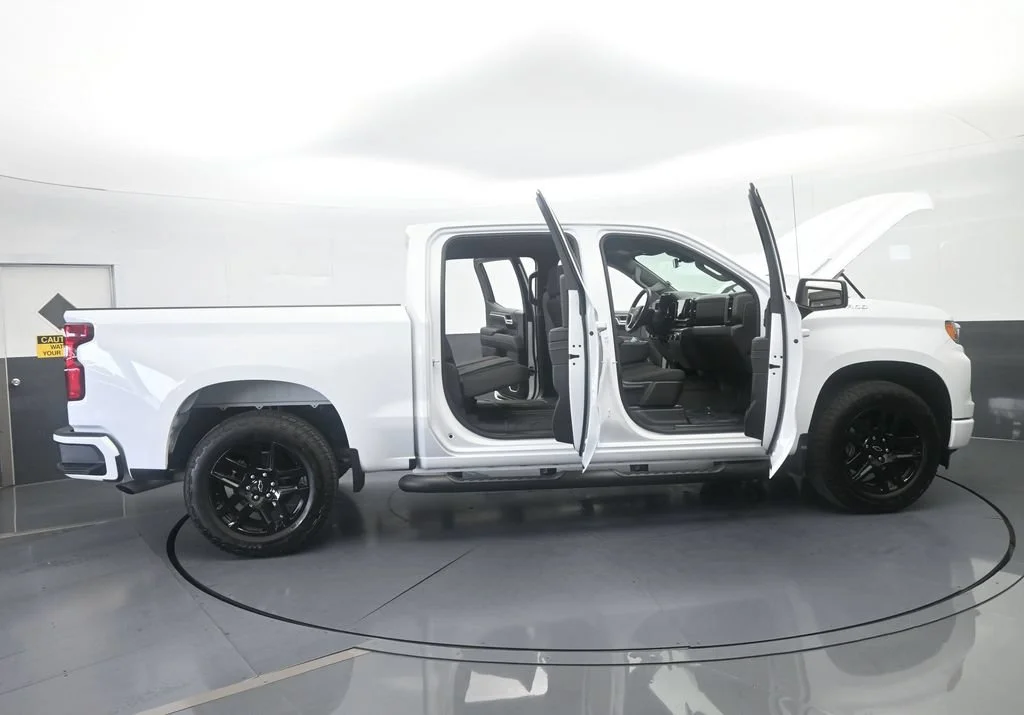 Used 2026 Summit White Chevrolet RST image 68