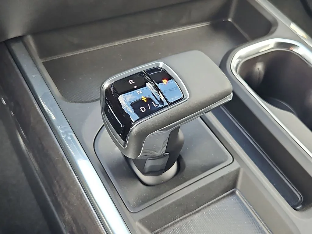 2026 Chevrolet Silverado 1500 LTZ - Photo 20