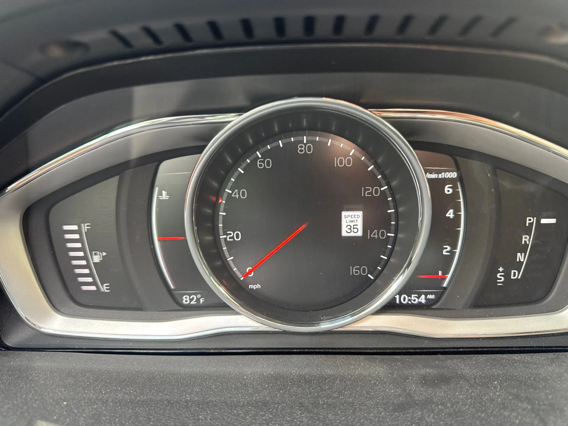 Used 2018 Blue Volvo T5 Platinum image 10