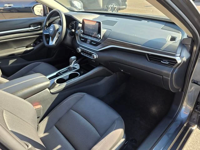 Used 2023 Gray Nissan 2.5 SV image 9