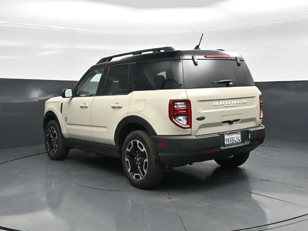 Used 2024 Beige Ford Outer Banks image 6