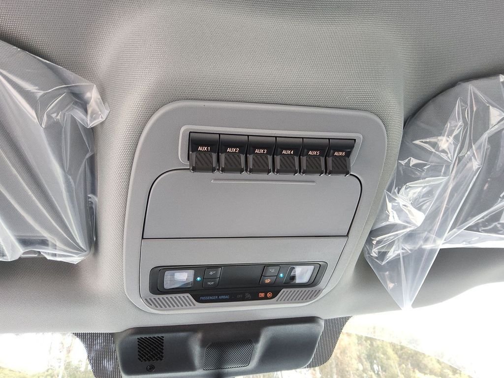 2025 Ford F-550 Super Duty Chassis Cab XL - Photo 15