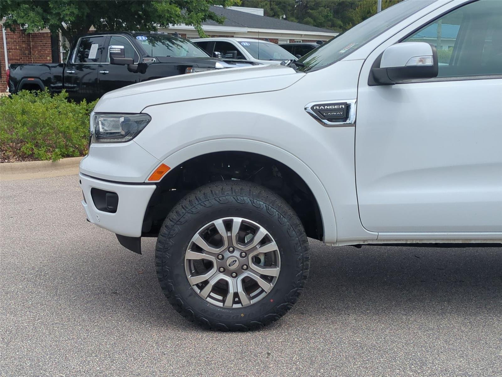 Used 2020 Iconic Silver Ford LARIAT image 10