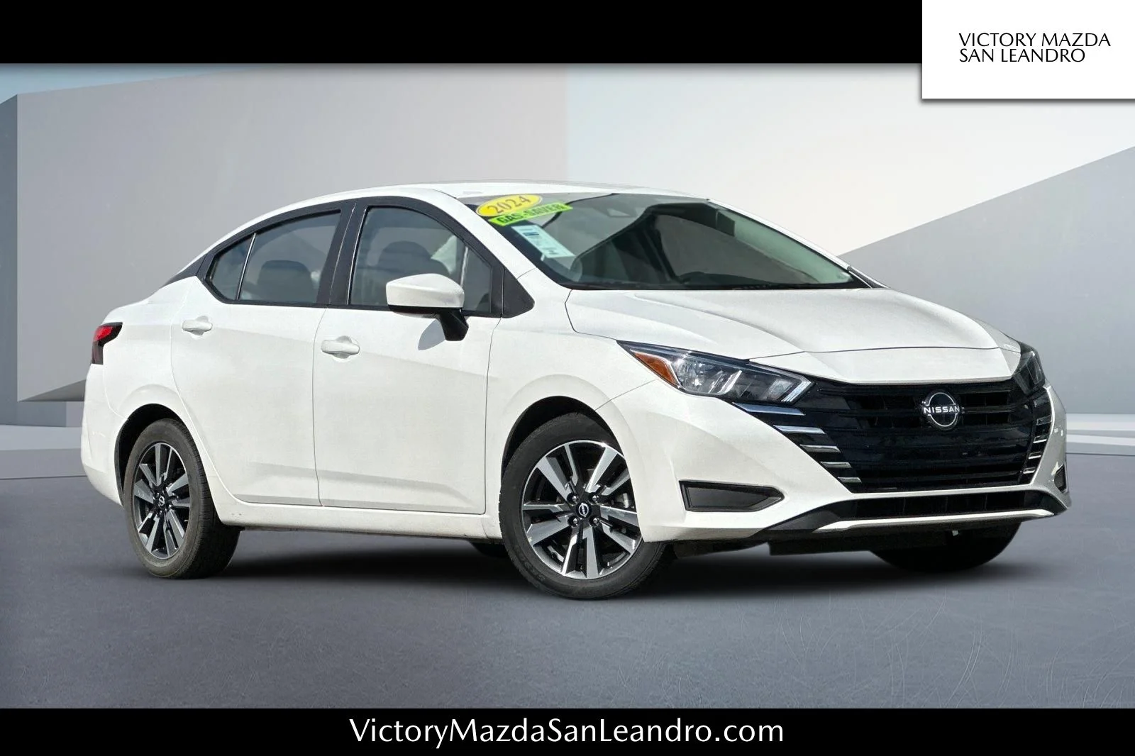 Used 2024 Aspen White Nissan 1.6 SV image 1