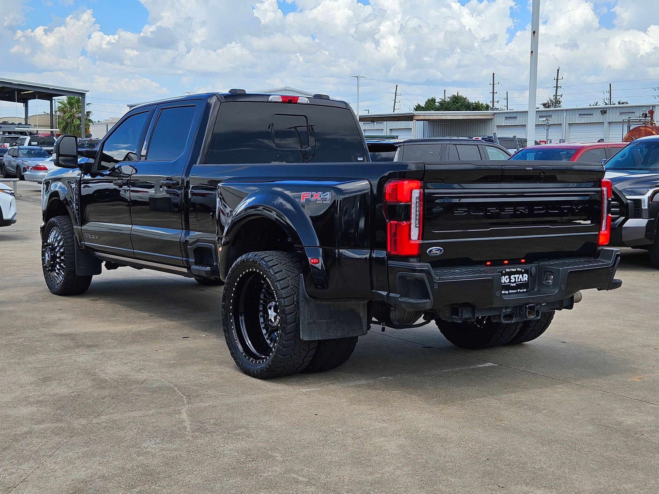 Used 2025 Agate Black Metallic Ford Platinum image 5