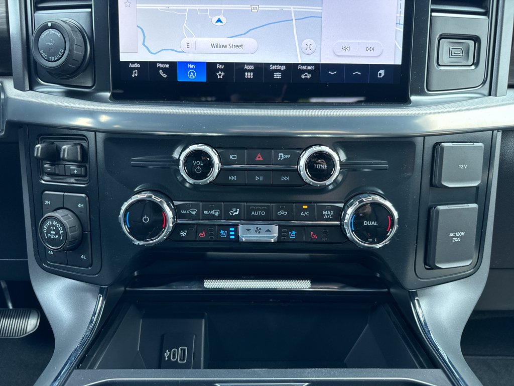 2025 Ford F-150 Lariat - Photo 22