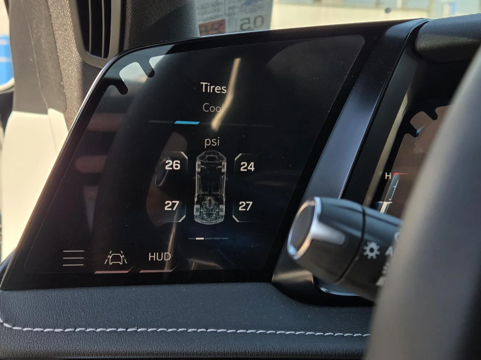 Used 2026 Arctic White Chevrolet 1LZ image 28