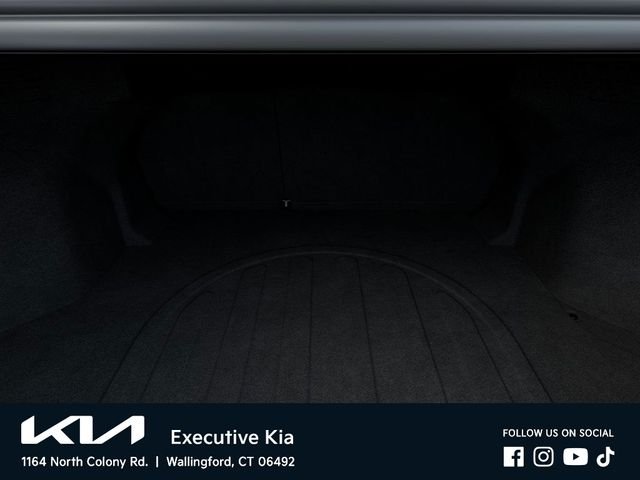 New 2026 Snow White Pearl Kia LXS image 19