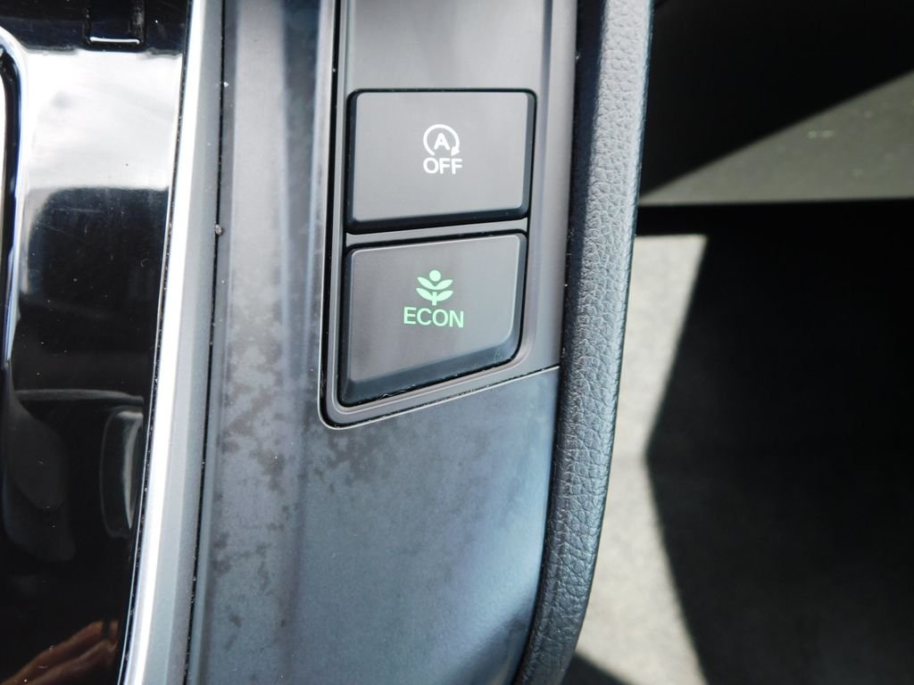 Used 2022 Silver Honda EX image 37