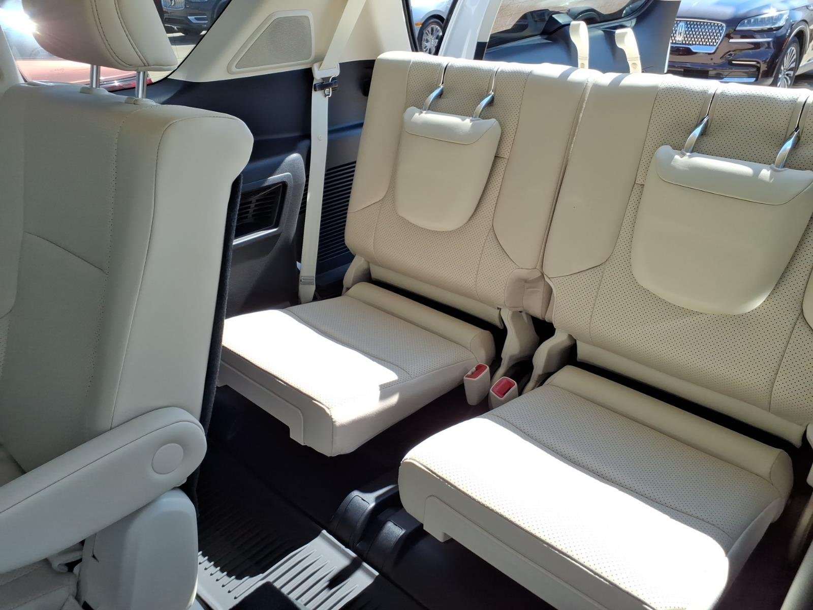 Certified Used 2023 Eminent White Pearl Lexus Luxury image 17