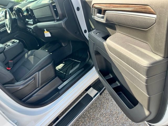 Used 2025 Summit White Chevrolet LT image 20