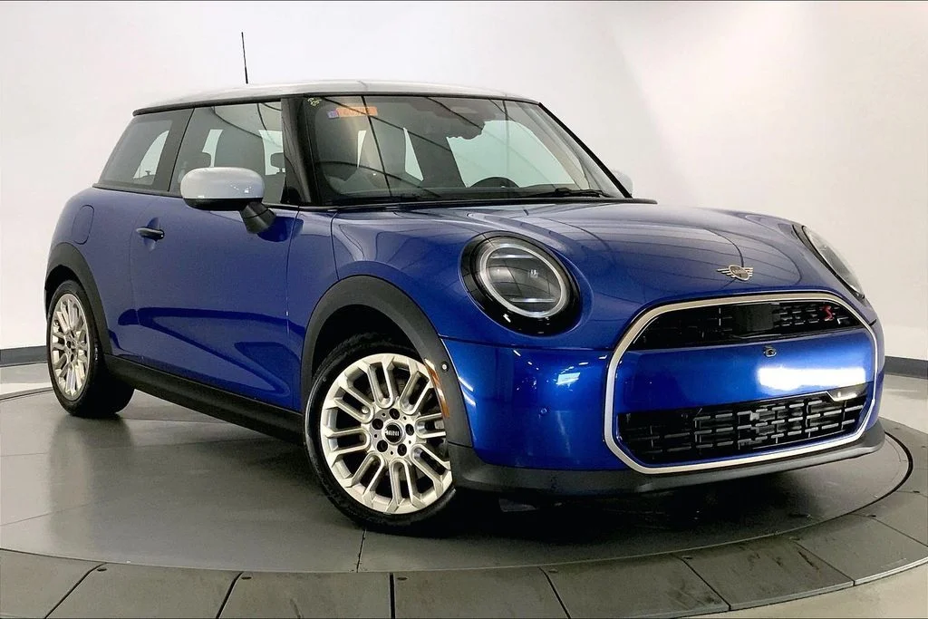 2025 MINI Hardtop Cooper S's photo