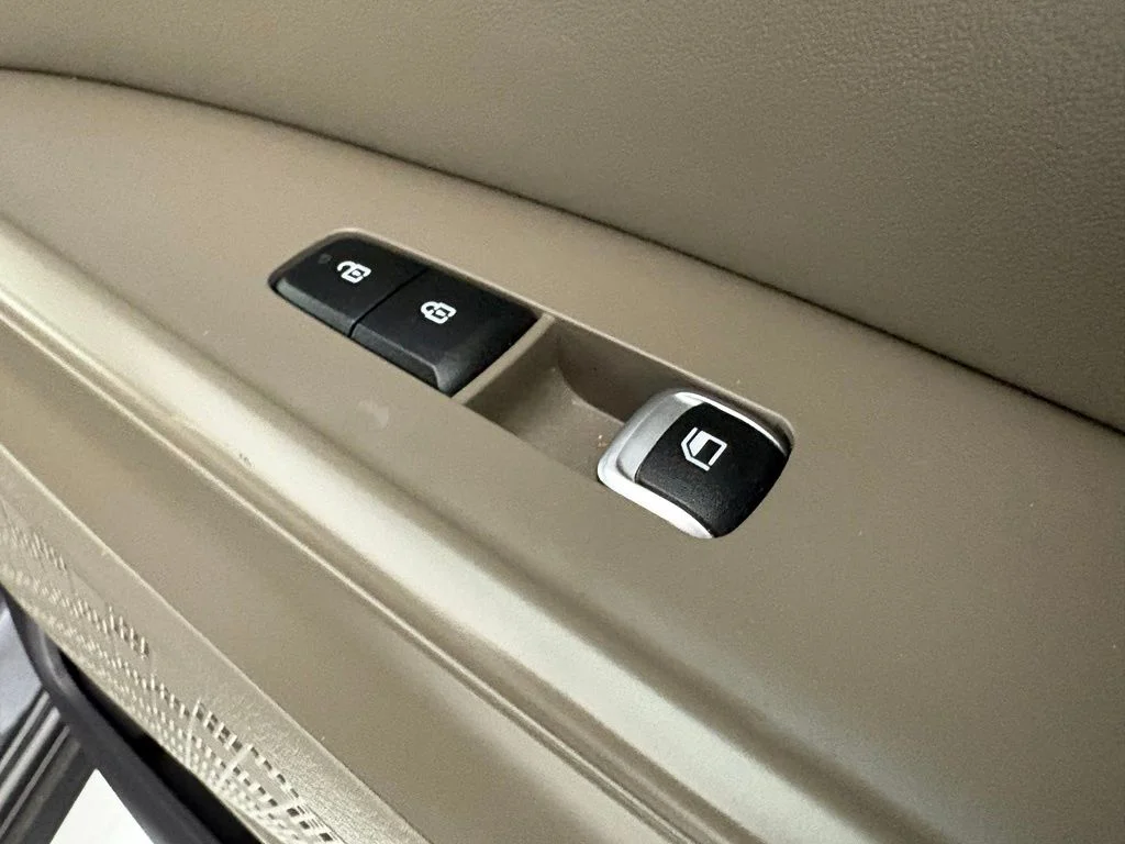 Used 2025 Gray Kia LXS image 13