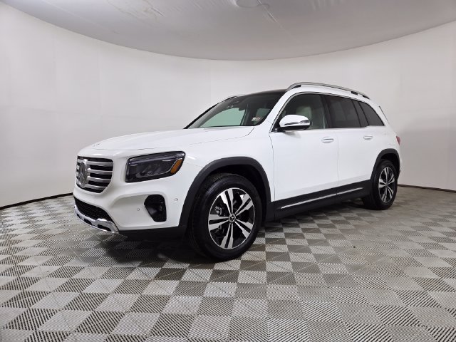 Used 2026 White Mercedes-Benz GLB 250 image 4