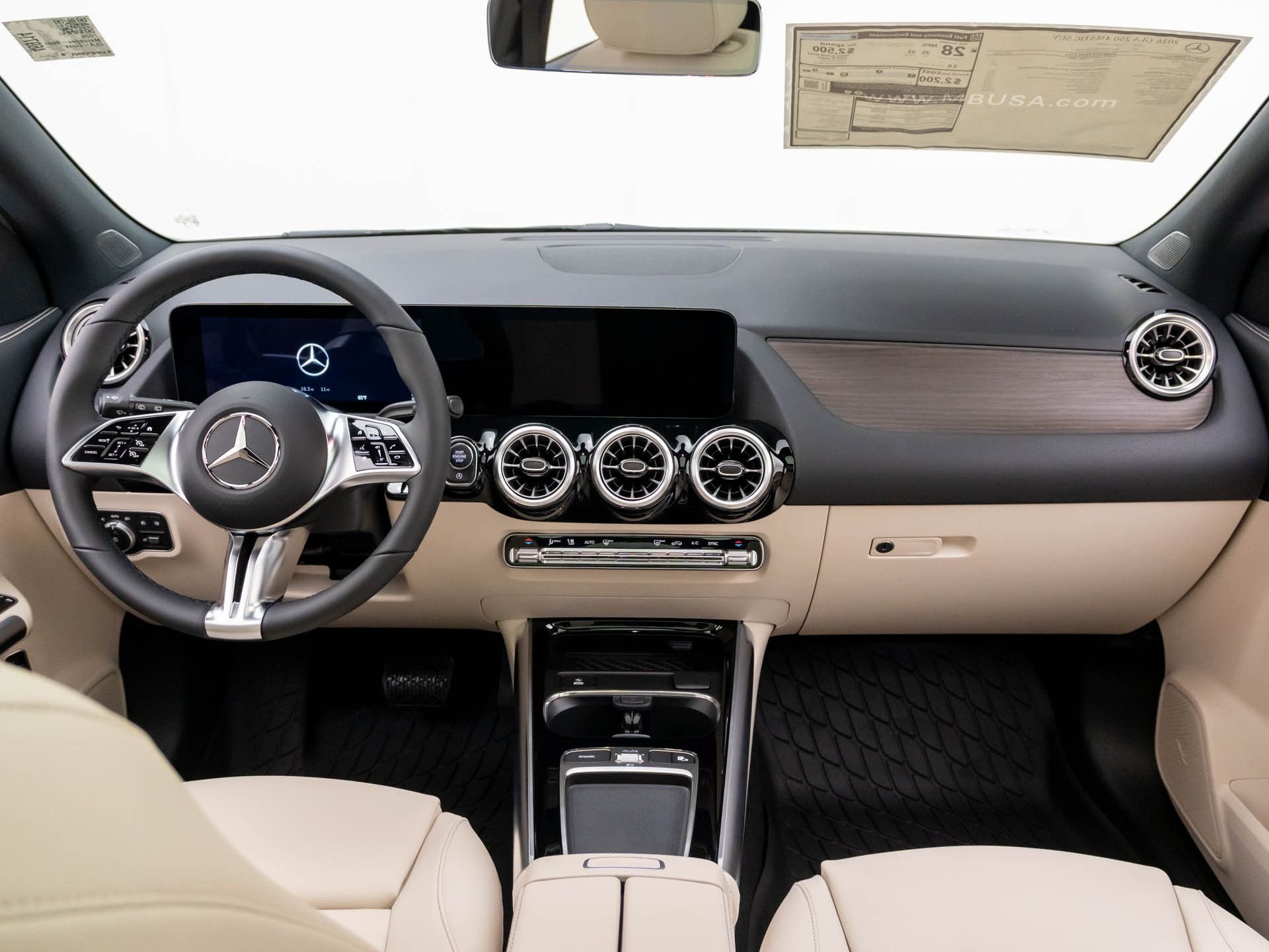 New 2026 Polar White Mercedes-Benz GLA 250 image 10