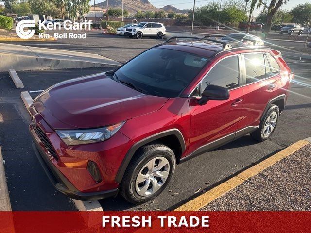 2020 Toyota RAV4 LE AWD's photo