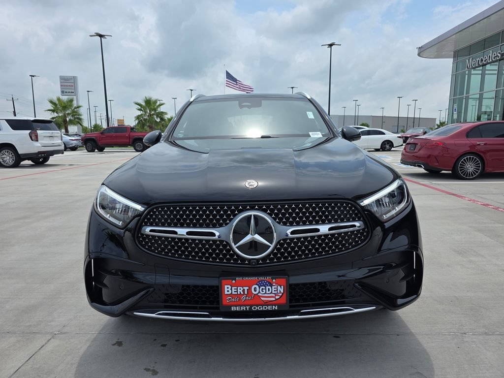New 2026 Black Mercedes-Benz GLC 300 image 29