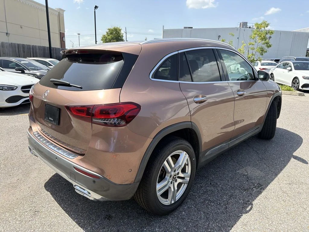 Used 2021 Red Mercedes-Benz GLA 250 image 7
