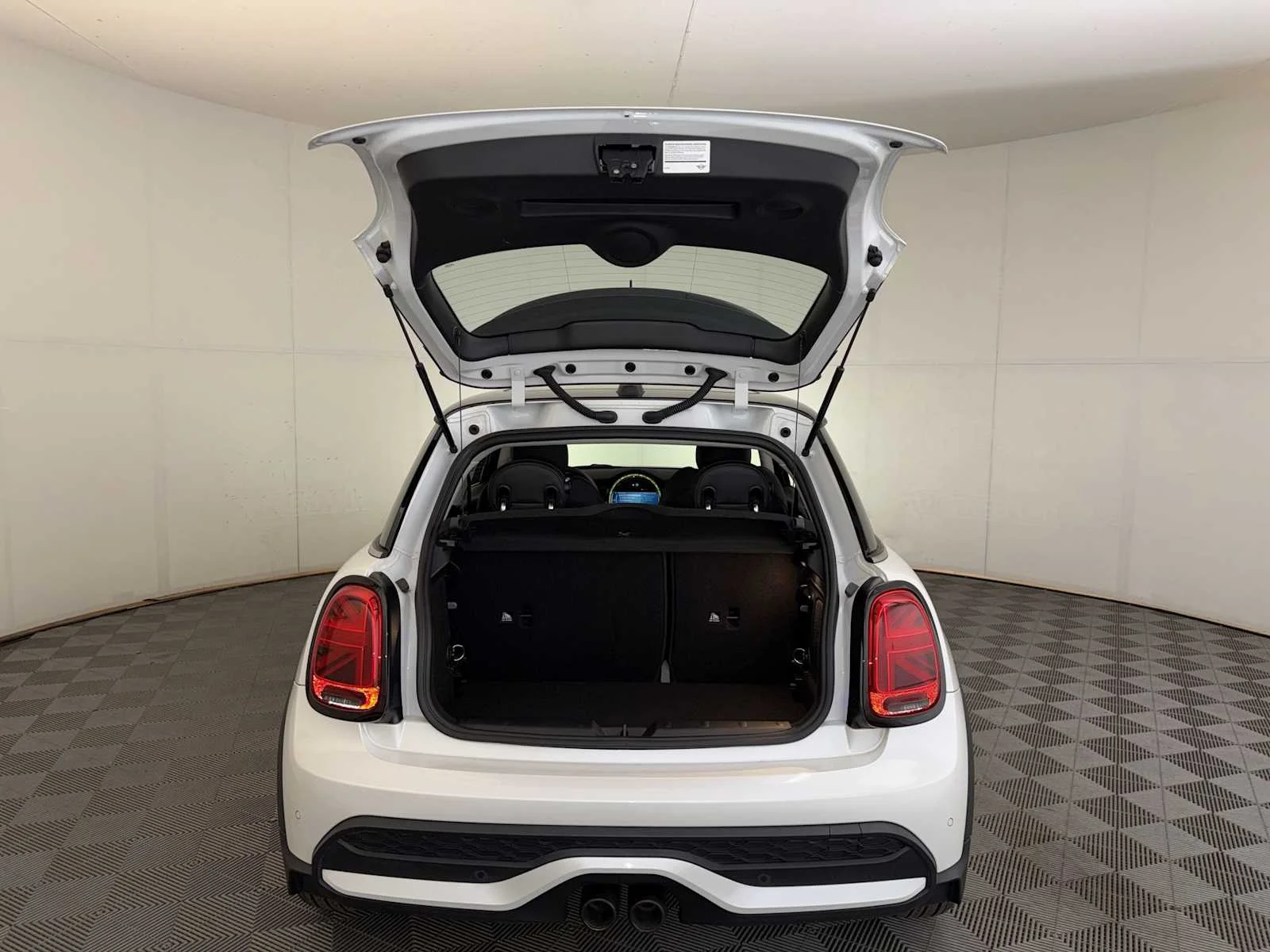 Used 2024 Nanuq White Metallic MINI Cooper S image 22