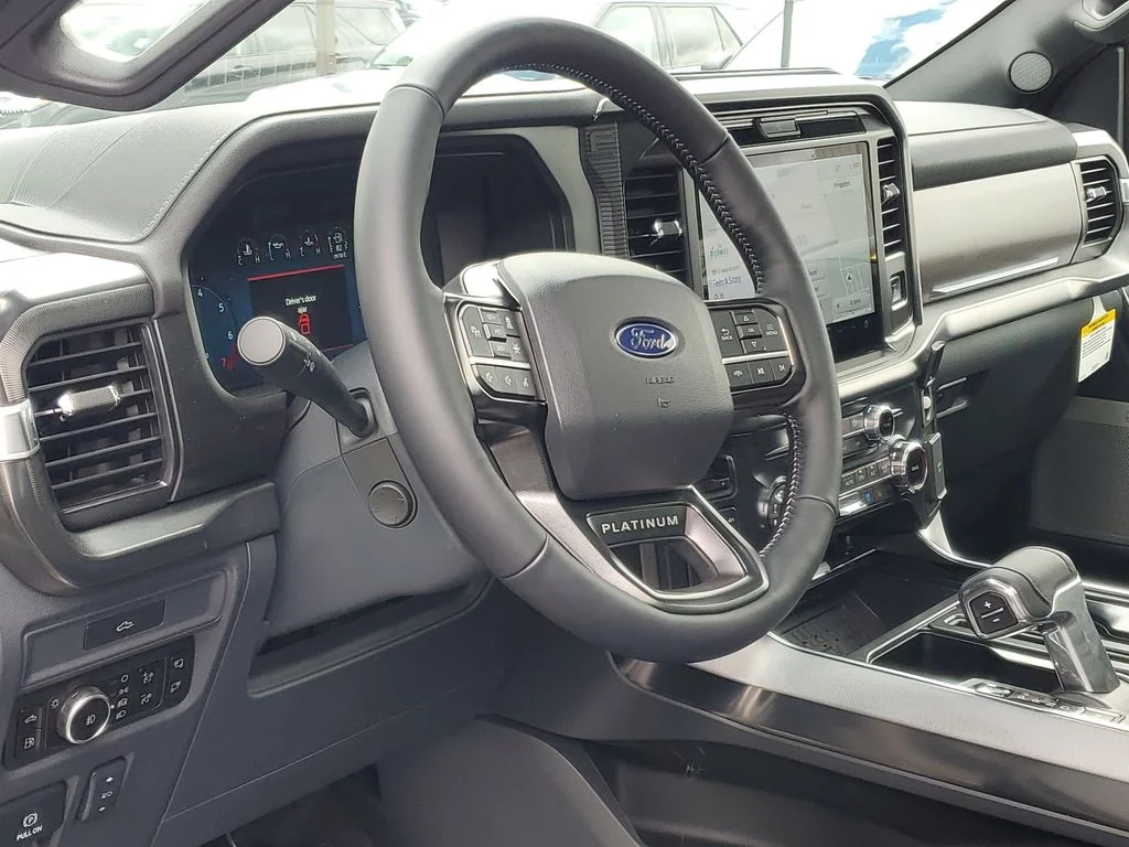 New 2026 Star White Metallic Tri-Coat Ford Platinum® image 8